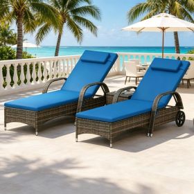 Lounge Chair Set of 2 with Table